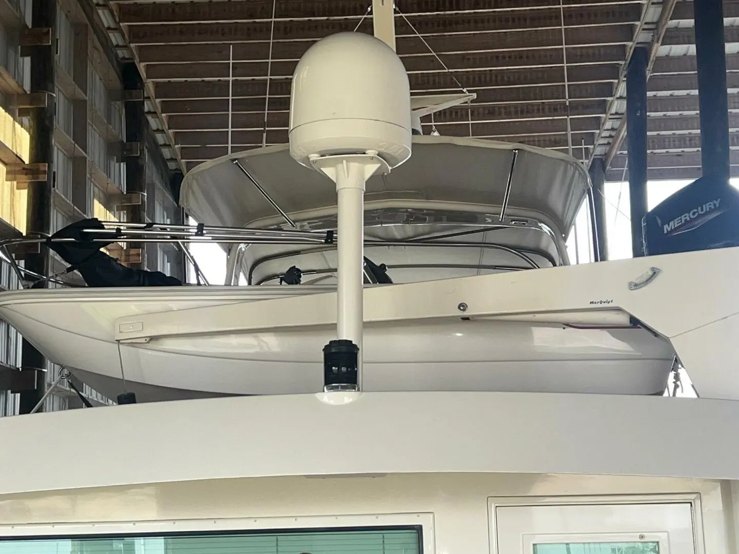 Thumbnail von Hatteras 65 Convertible