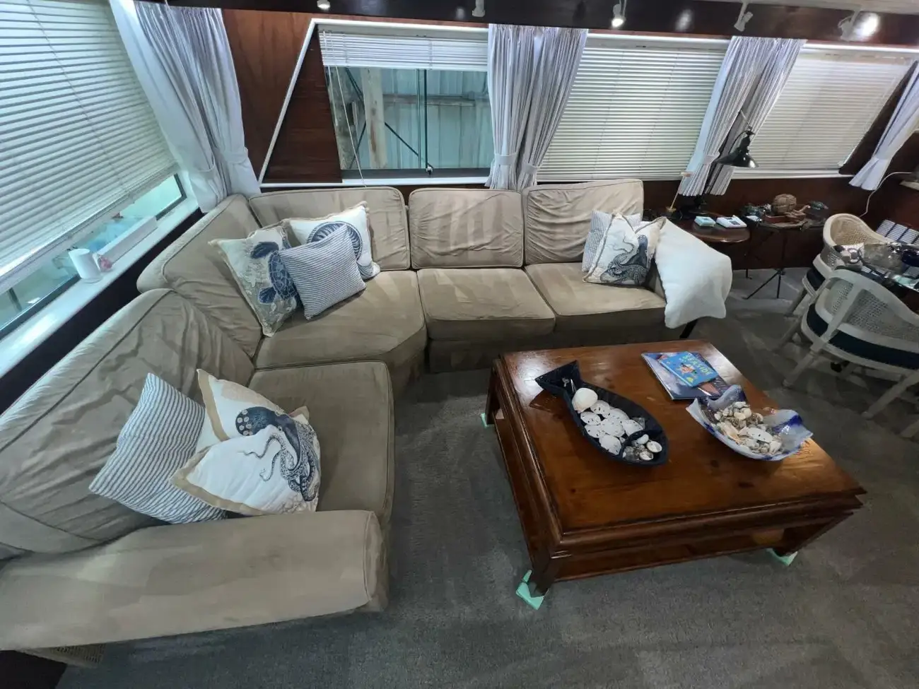 Thumbnail von Hatteras 65 Convertible