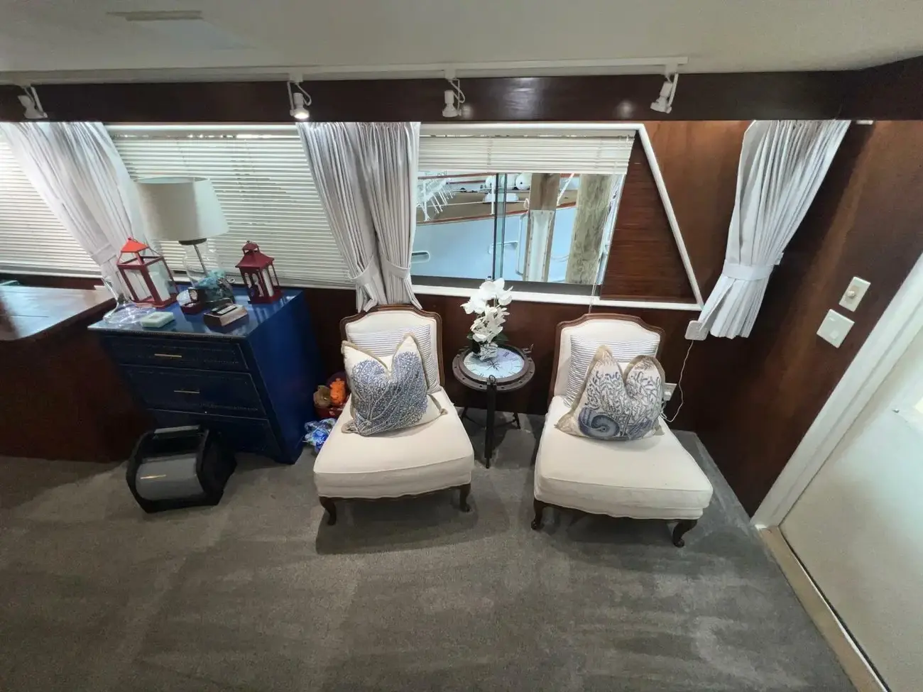 Thumbnail von Hatteras 65 Convertible