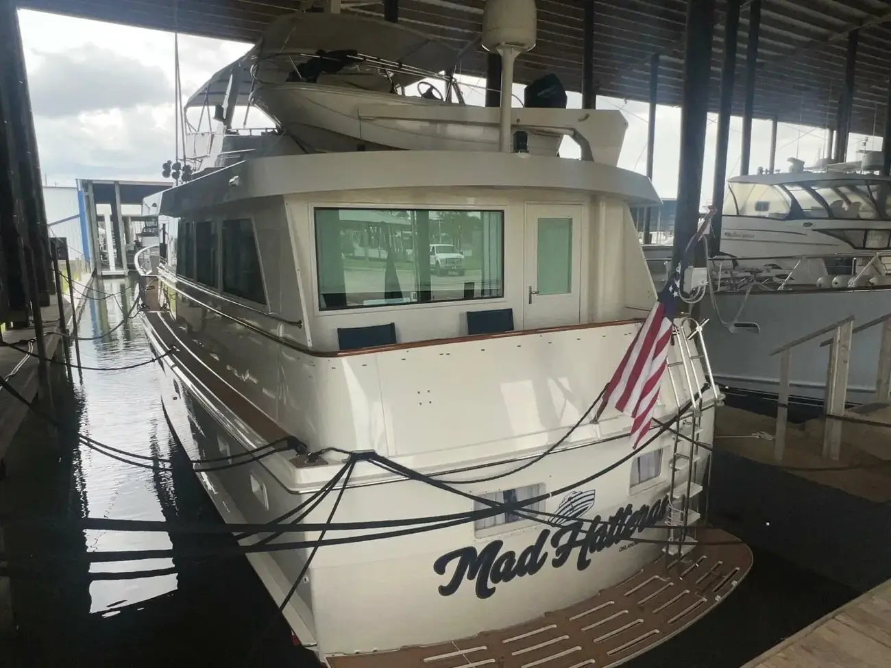 Thumbnail von Hatteras 65 Convertible