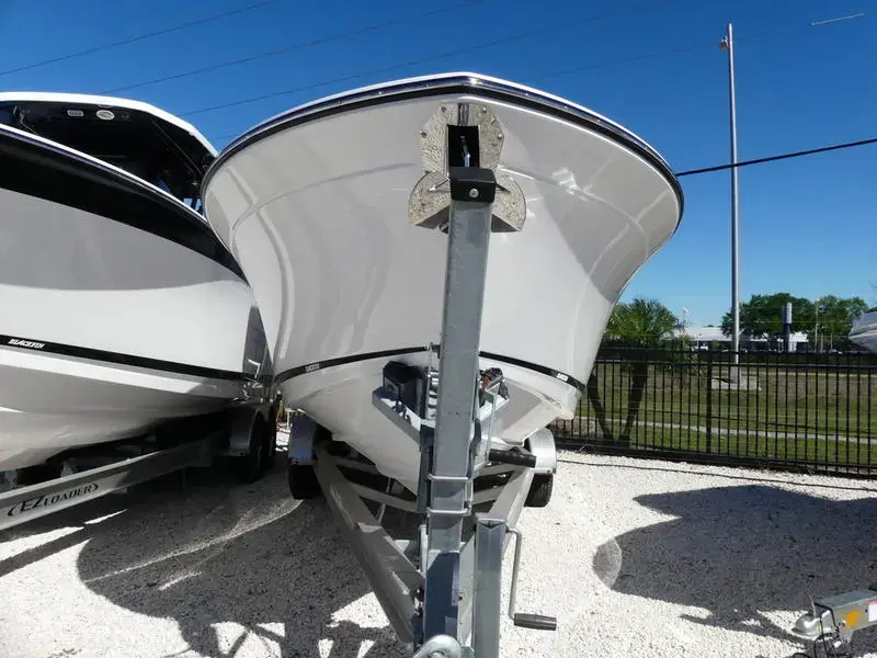 Thumbnail von Blackfin 252 CC