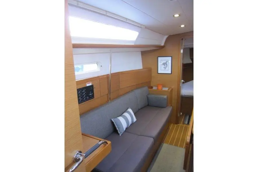 Thumbnail von Jeanneau Sun Odyssey 379