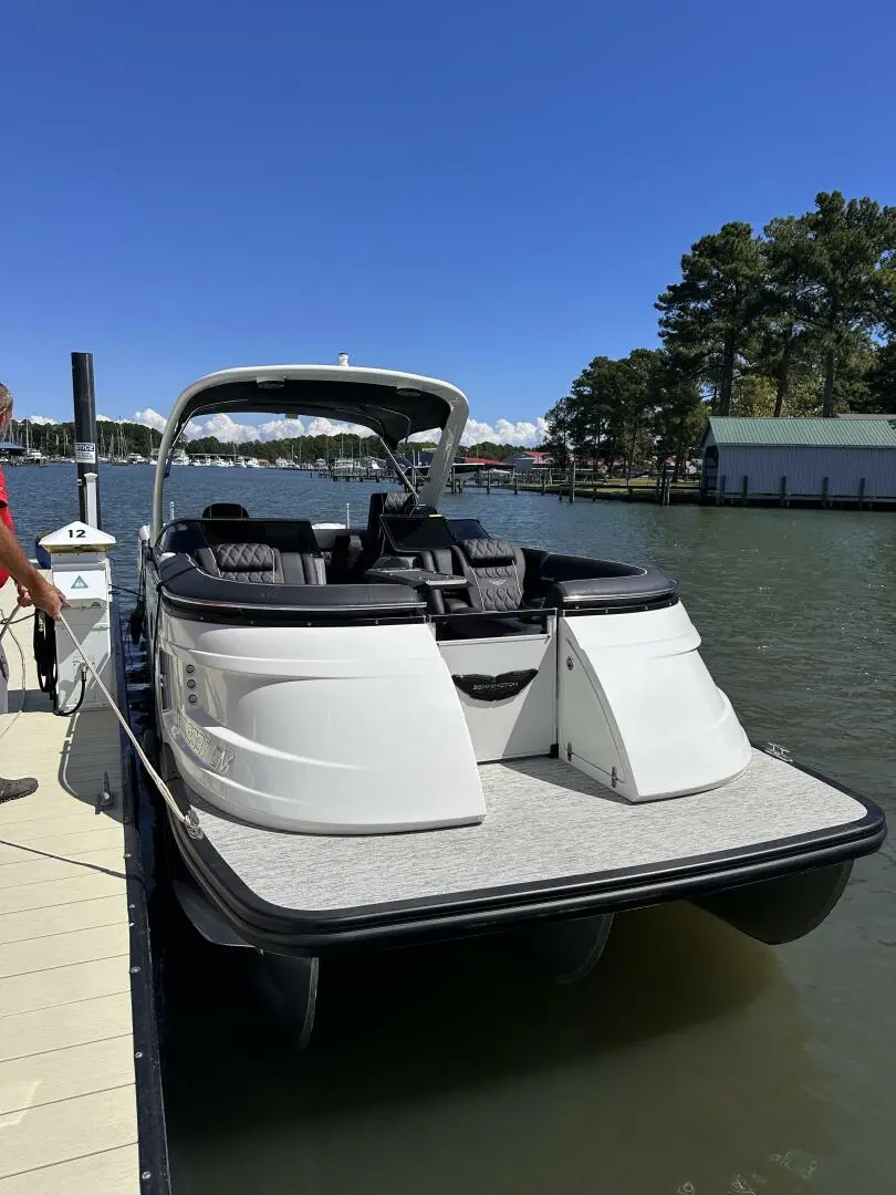 Thumbnail von Bennington 27 QXFBWAX2