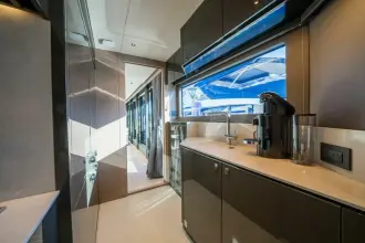 Thumbnail von Sunseeker 100 Yacht