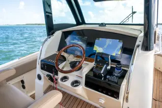 Thumbnail von Chris Craft 34 Catalina