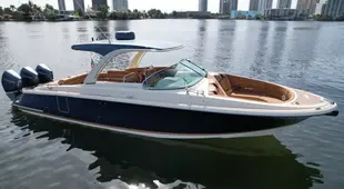 Chris Craft 35 Launch Gt