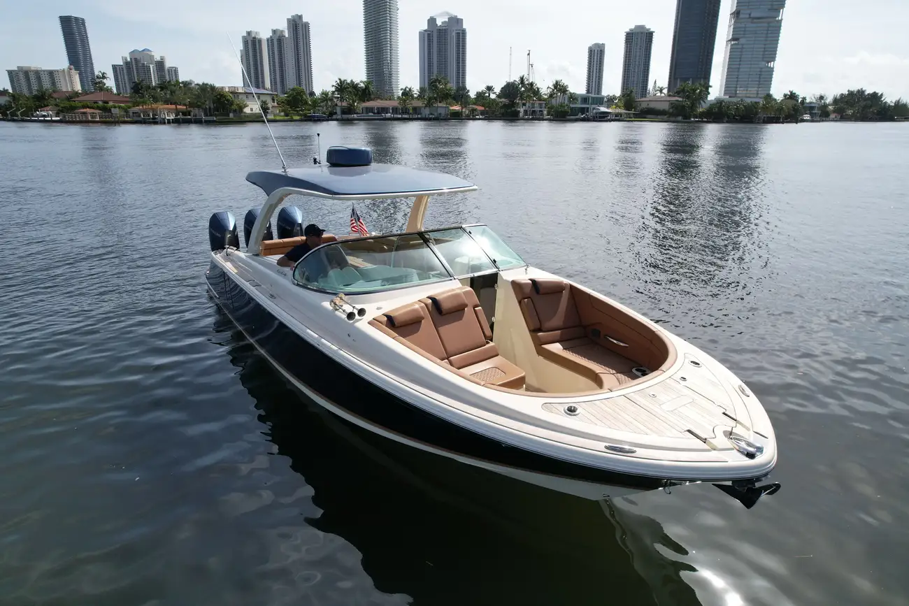 Thumbnail von Chris Craft 35 Launch Gt