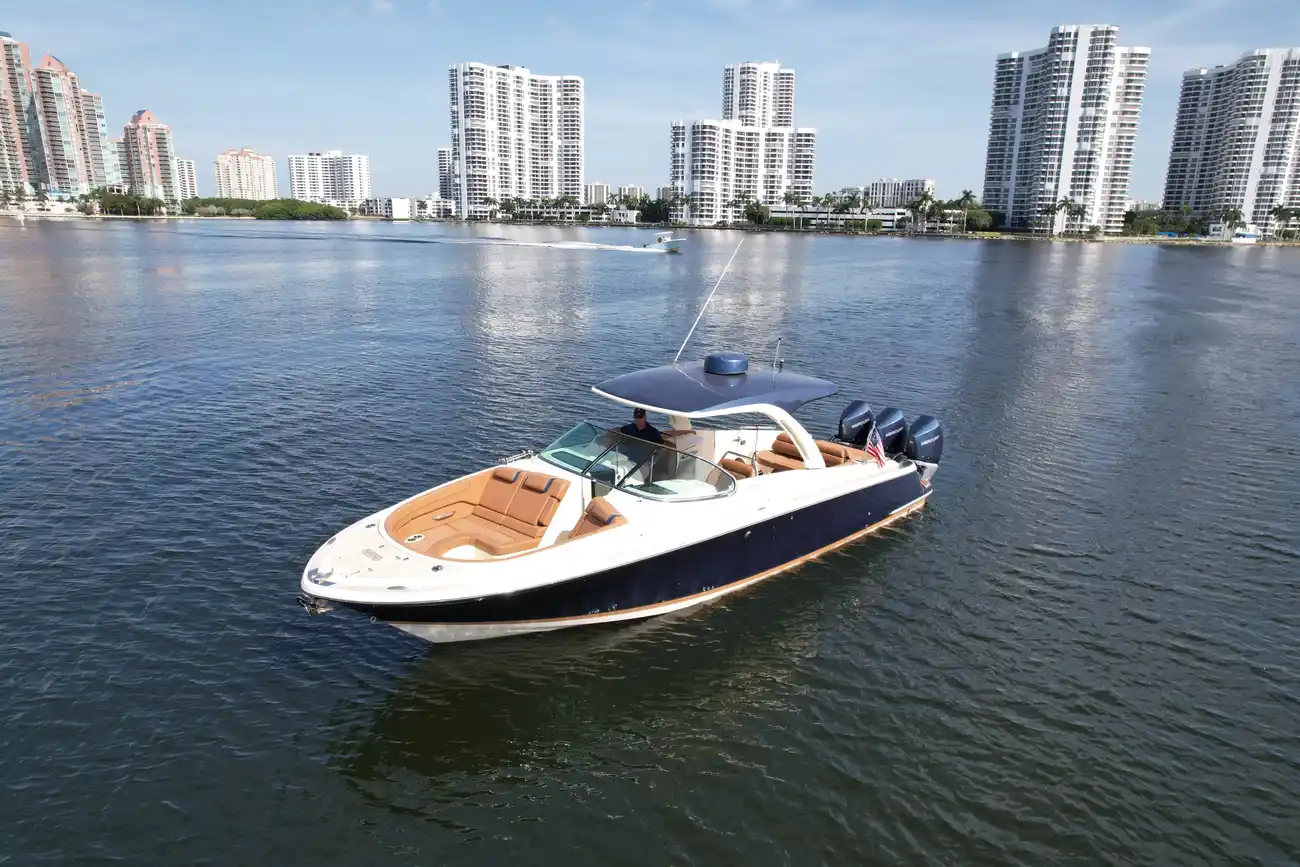 Thumbnail von Chris Craft 35 Launch Gt