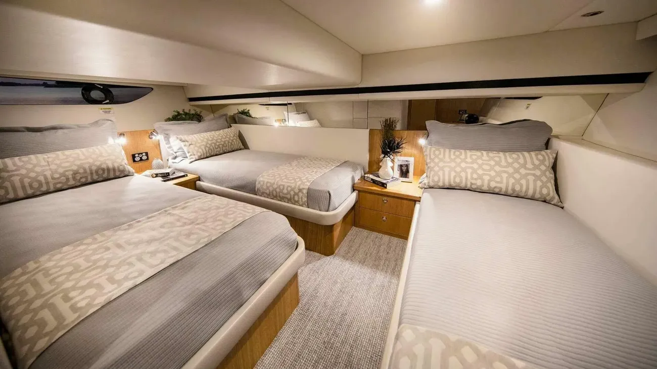 Thumbnail von Riviera 395 Suv