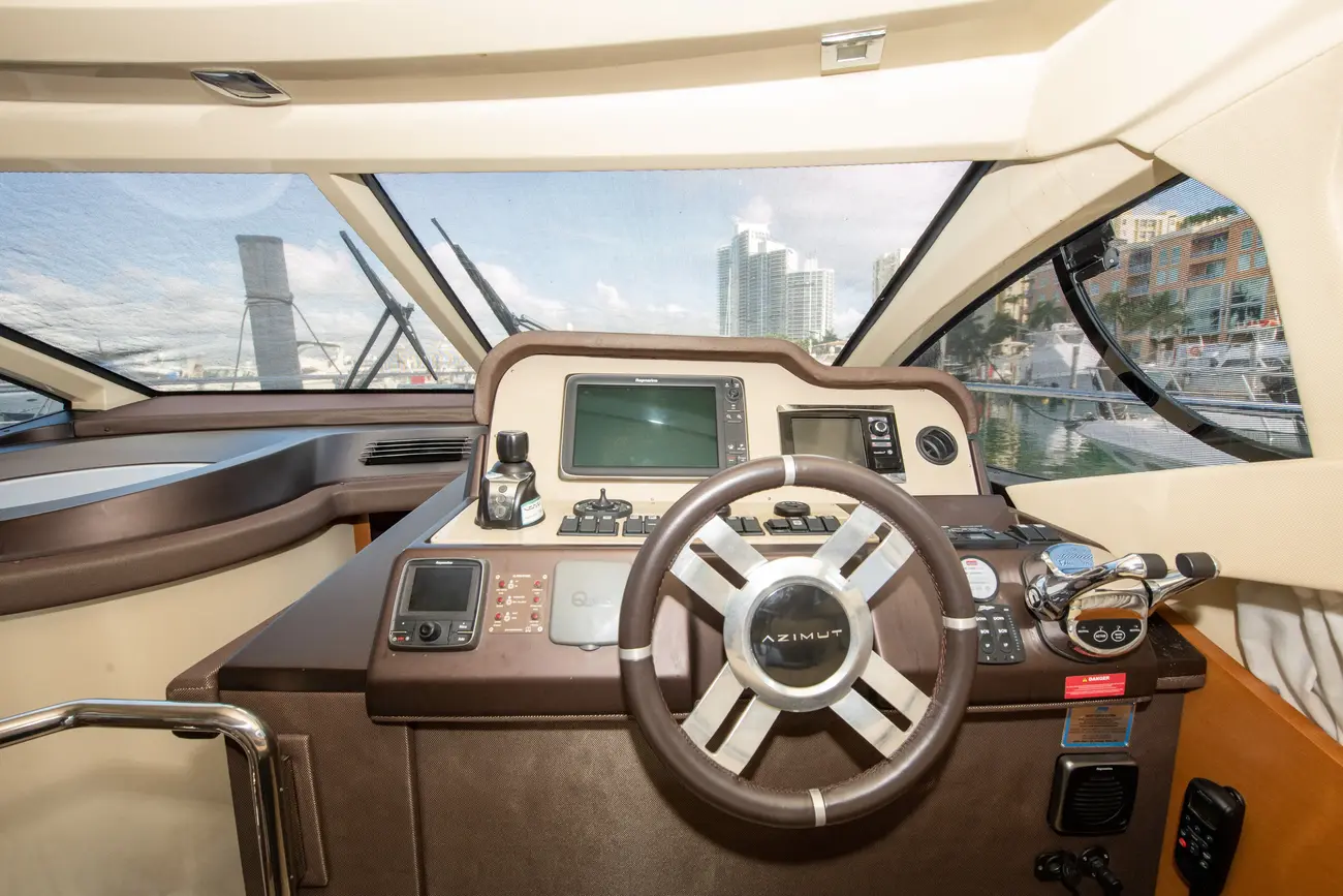 Thumbnail von Azimut 42