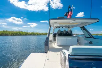 Thumbnail von Azimut 48