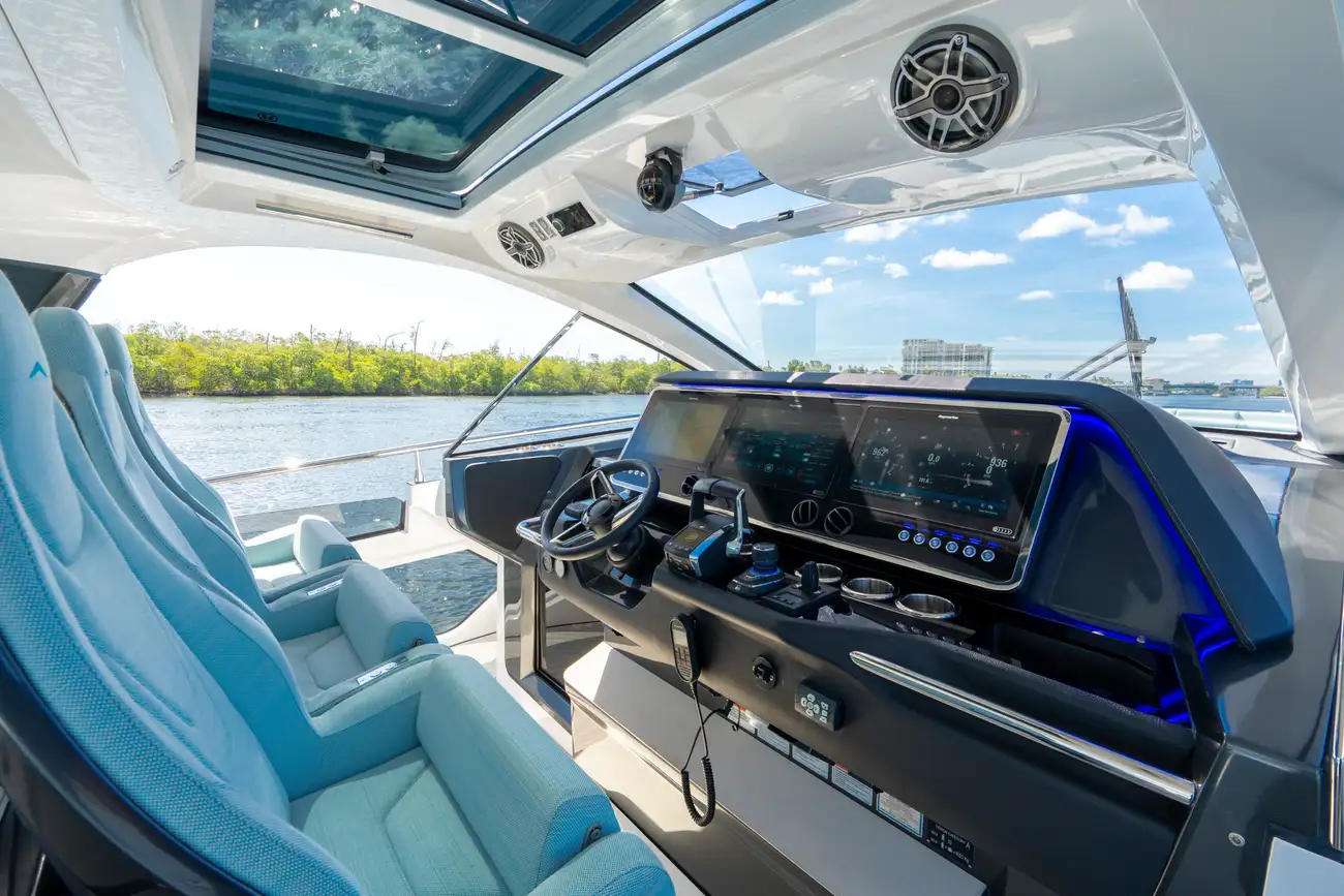 Thumbnail von Azimut 48