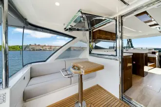 Thumbnail von Riviera 50 Sports Motor Yacht