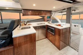 Thumbnail von Riviera 465 Suv