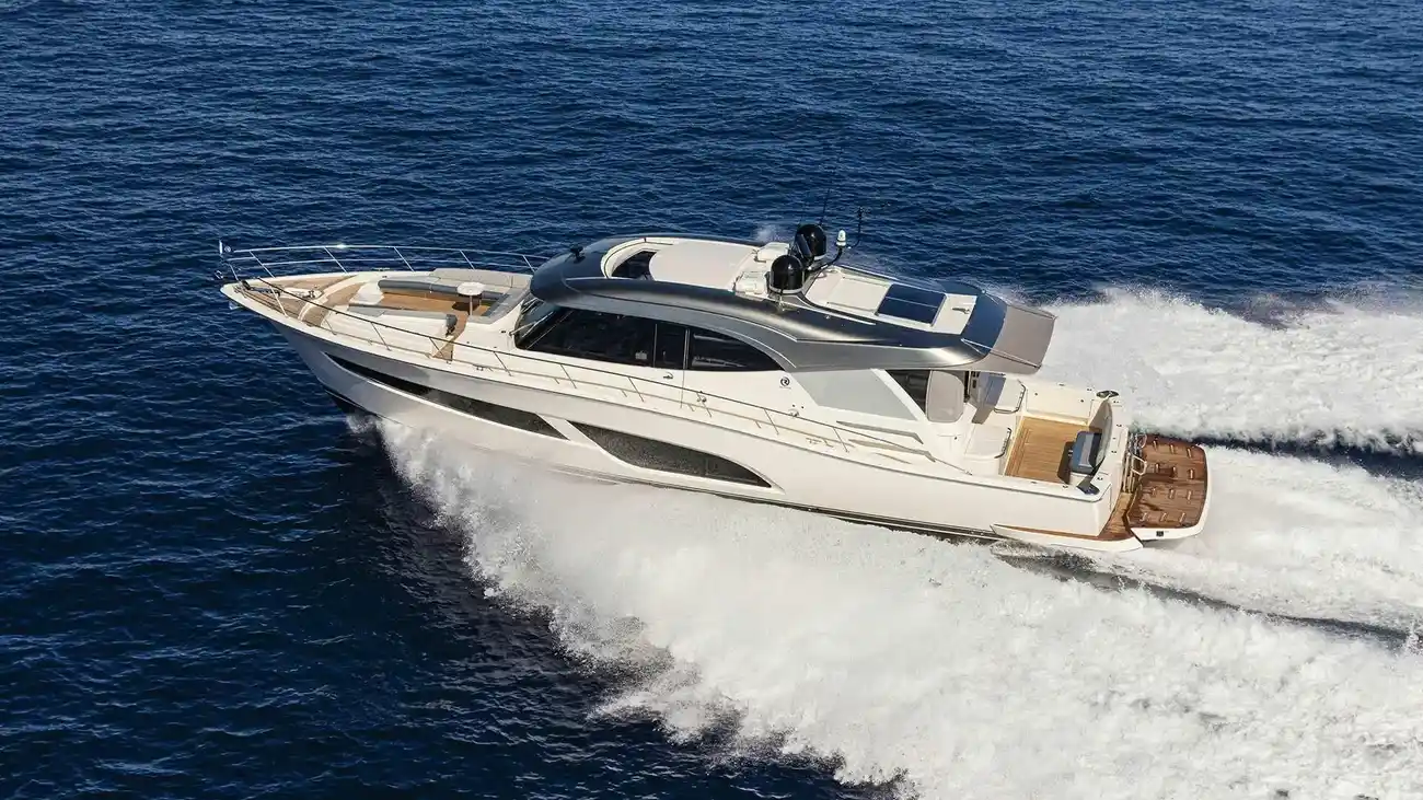 Thumbnail von Riviera 645 Suv