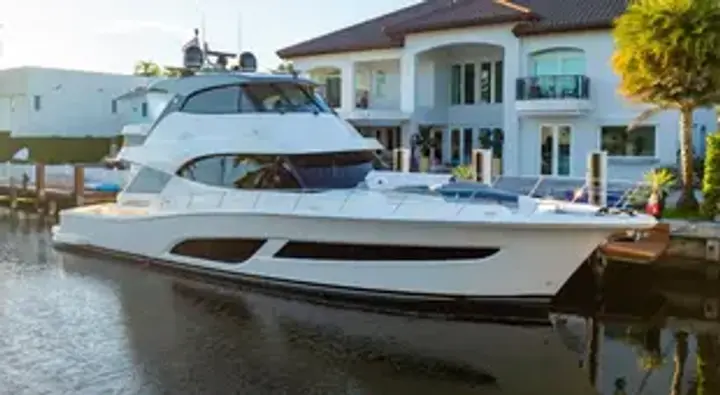 Riviera 64 Sports Motor Yacht