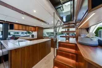 Thumbnail von Riviera 64 Sports Motor Yacht