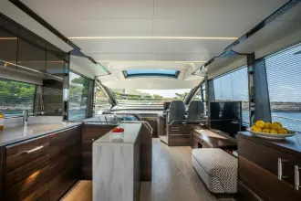 Thumbnail von Sunseeker 65 Sport Yacht