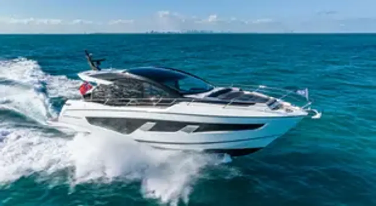 Sunseeker Predator 65