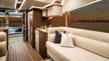 Thumbnail von Belize 66 Sedan