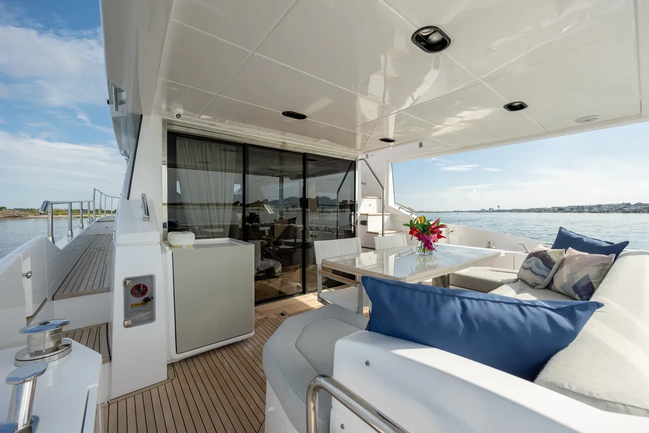 Thumbnail von Azimut 60 Fly