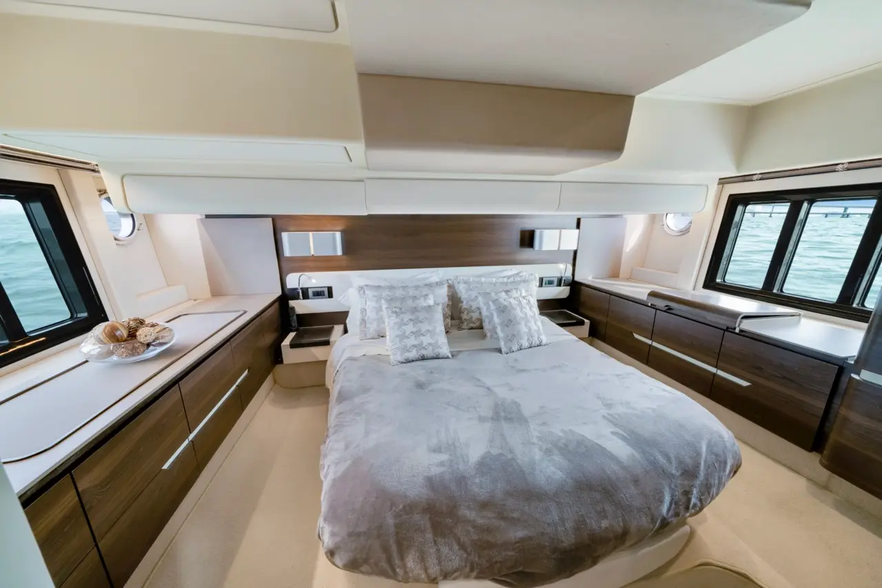 Thumbnail von Azimut 50