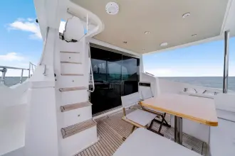 Thumbnail von Azimut 50