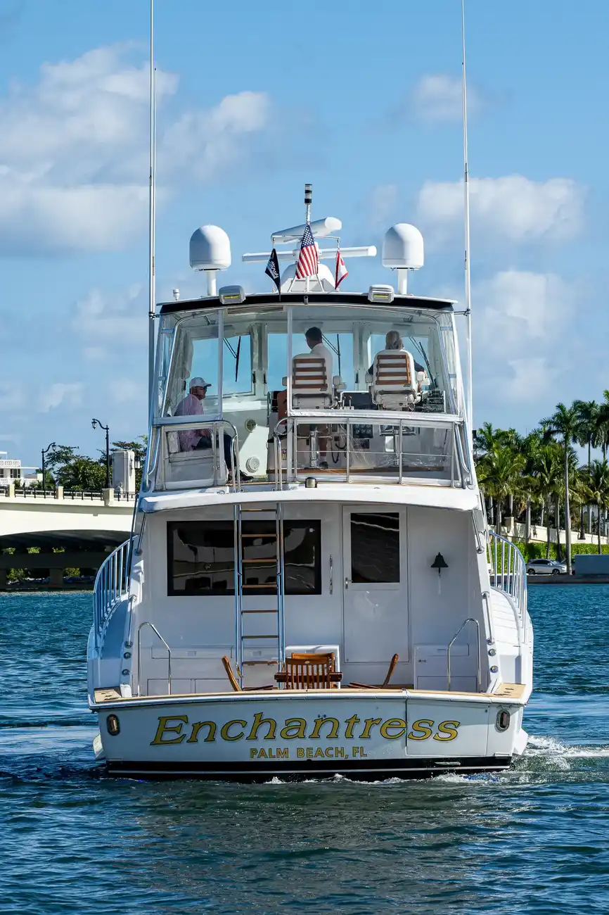 Thumbnail von Hatteras 65 Convertible