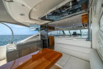 Thumbnail von Riviera 5400 Sport Yacht