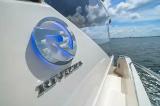 Thumbnail von Riviera 5400 Sport Yacht