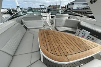 Thumbnail von Sea Ray SLX 310