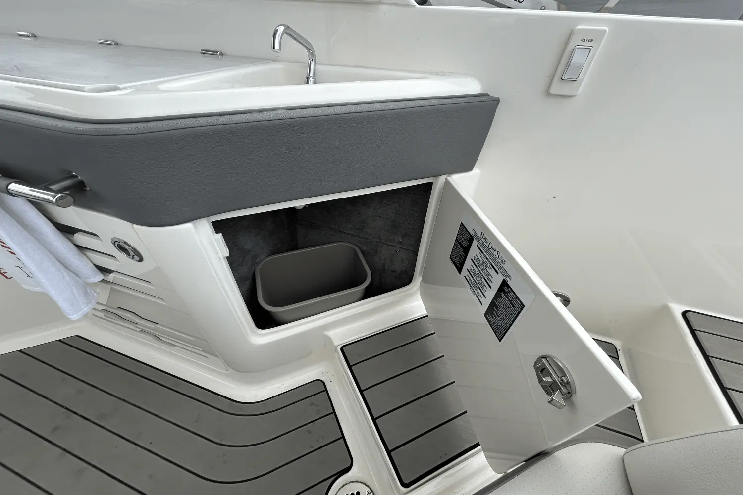 Thumbnail von Sea Ray SLX 310