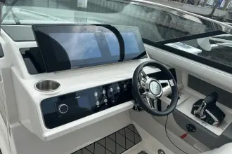 Thumbnail von Sea Ray SLX 310