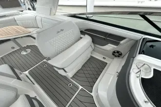 Thumbnail von Sea Ray SLX 310