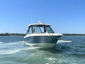 Thumbnail von Boston Whaler 330 Vantage