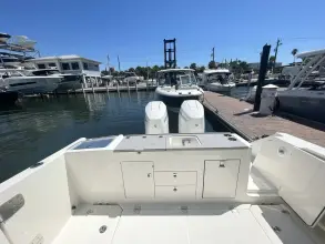 Thumbnail von Boston Whaler 330 Vantage