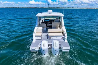 Thumbnail von Cruisers Yachts 34 GLS