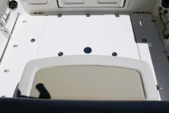 Thumbnail von Boston Whaler 330 Outrage