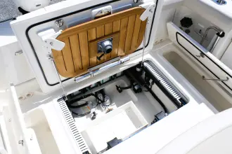 Thumbnail von Boston Whaler 330 Outrage