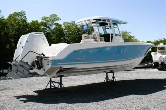 Thumbnail von Boston Whaler 330 Outrage