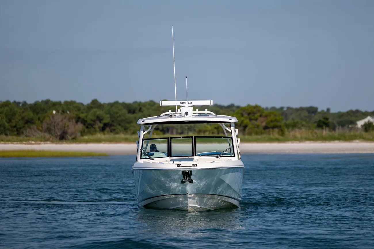 Thumbnail von Boston Whaler 320 Vantage