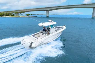 Thumbnail von Boston Whaler 250 Outrage