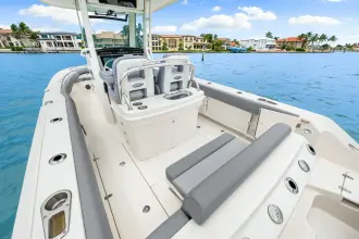 Thumbnail von Boston Whaler 250 Outrage