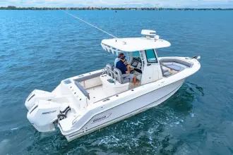 Thumbnail von Boston Whaler 250 Outrage