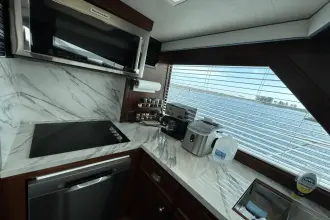 Thumbnail von Hatteras 60 Convertible