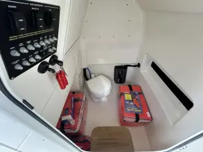 Thumbnail von Boston Whaler 28 Conquest