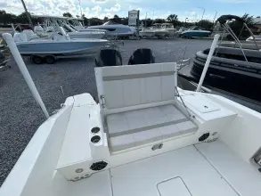 Thumbnail von Boston Whaler 28 Conquest