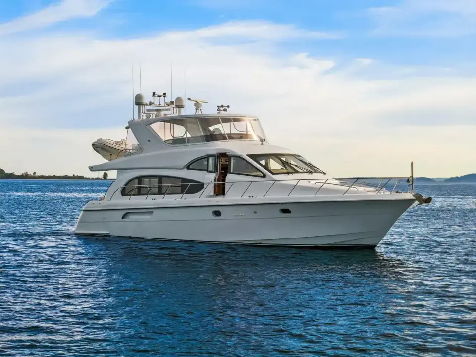 Hatteras 72 Cockpit Motor Yacht BELLISSIMO