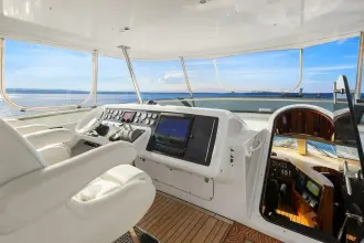 Thumbnail von Hatteras 72 Cockpit Motor Yacht BELLISSIMO