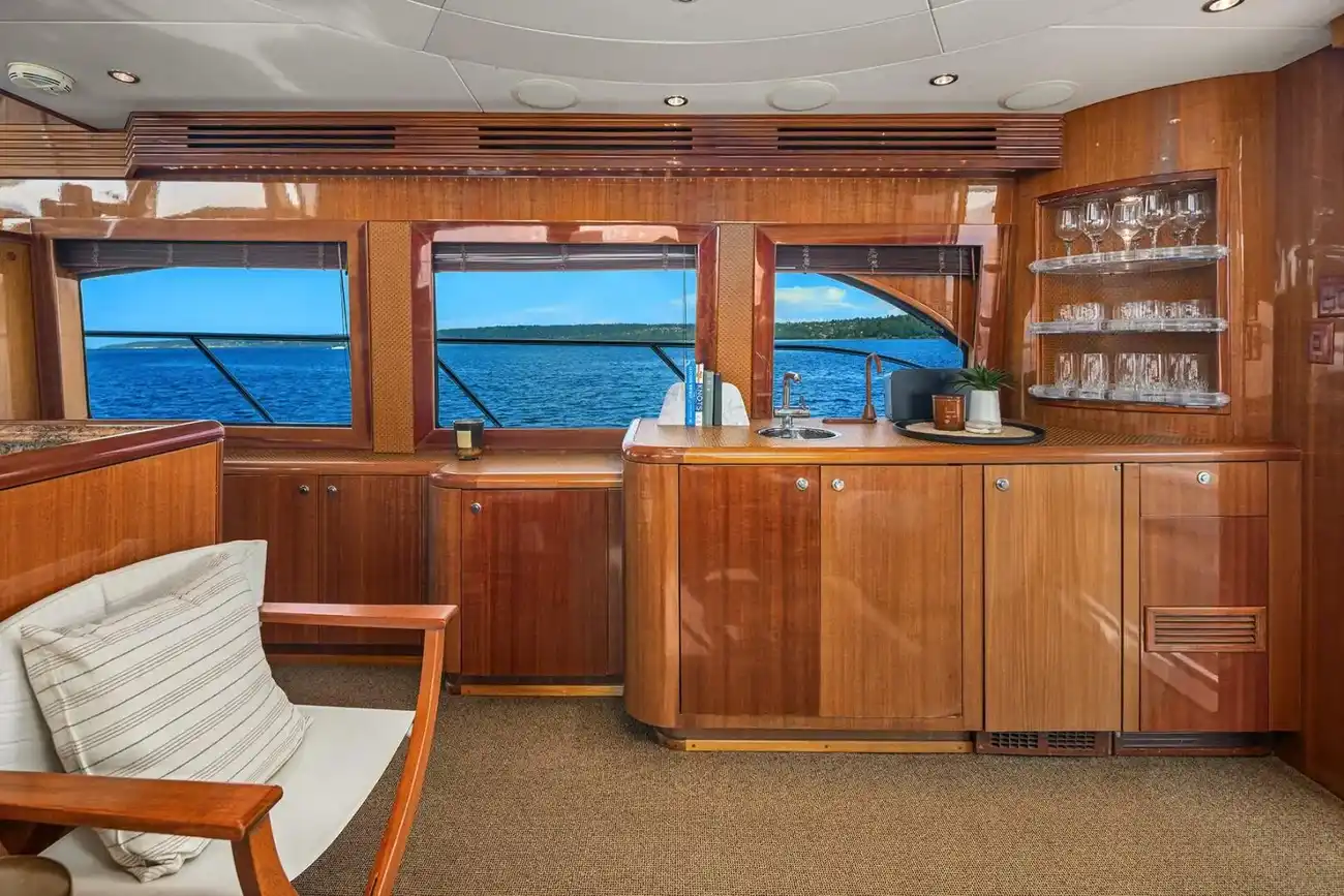 Thumbnail von Hatteras 72 Cockpit Motor Yacht BELLISSIMO